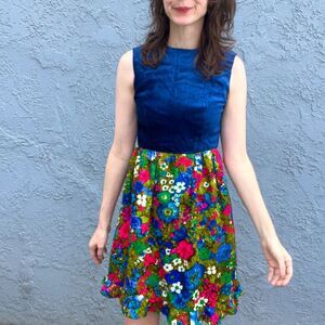 1970s Mod Dress Petite XS Floral Flower power Hippie groovy mini